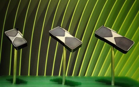 NVIDIA 621.01驱动Bug致黑屏，暂勿更新