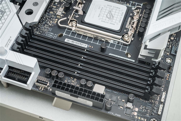 澜起科技官宣量产DDR5-9200 CKD芯片