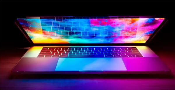 等等党赢麻！苹果MacBook Pro下月大改：首款触屏+减重